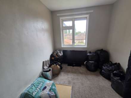 Lees Avenue, Dewsbury, Image 4