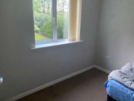 College View, Dewsbury, Image 4