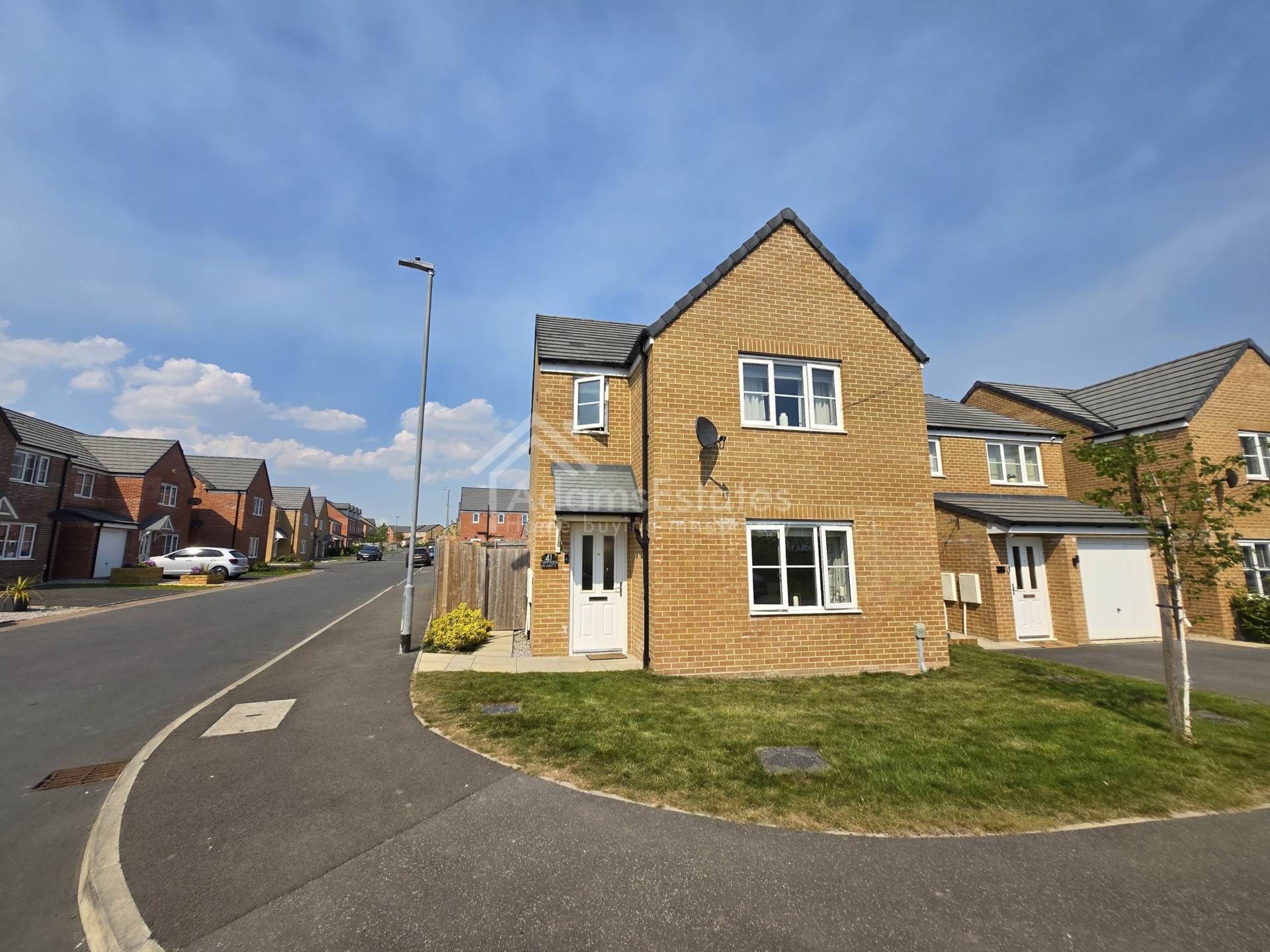 Kingfisher Way, Dewsbury, Image 1