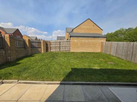 Kingfisher Way, Dewsbury, Image 13