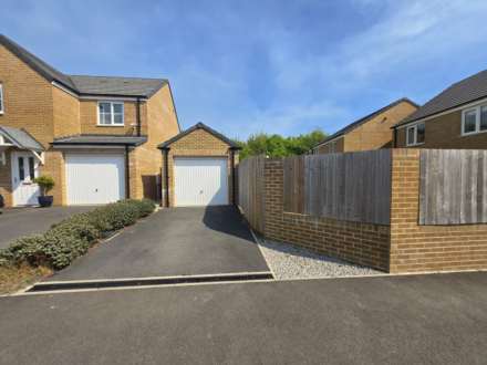 Kingfisher Way, Dewsbury, Image 2