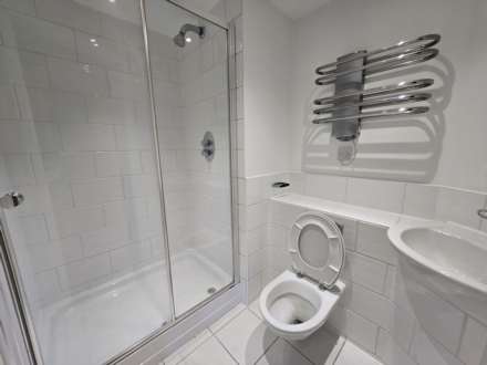 Ellis Court, Dewsbury, Image 4