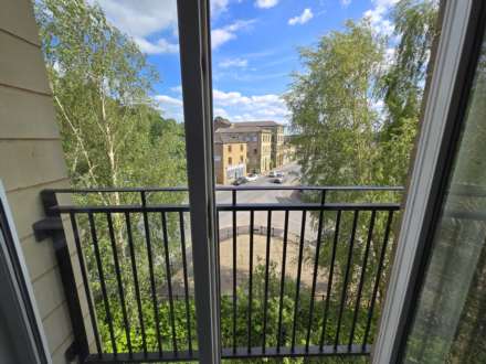 Ellis Court, Dewsbury, Image 7