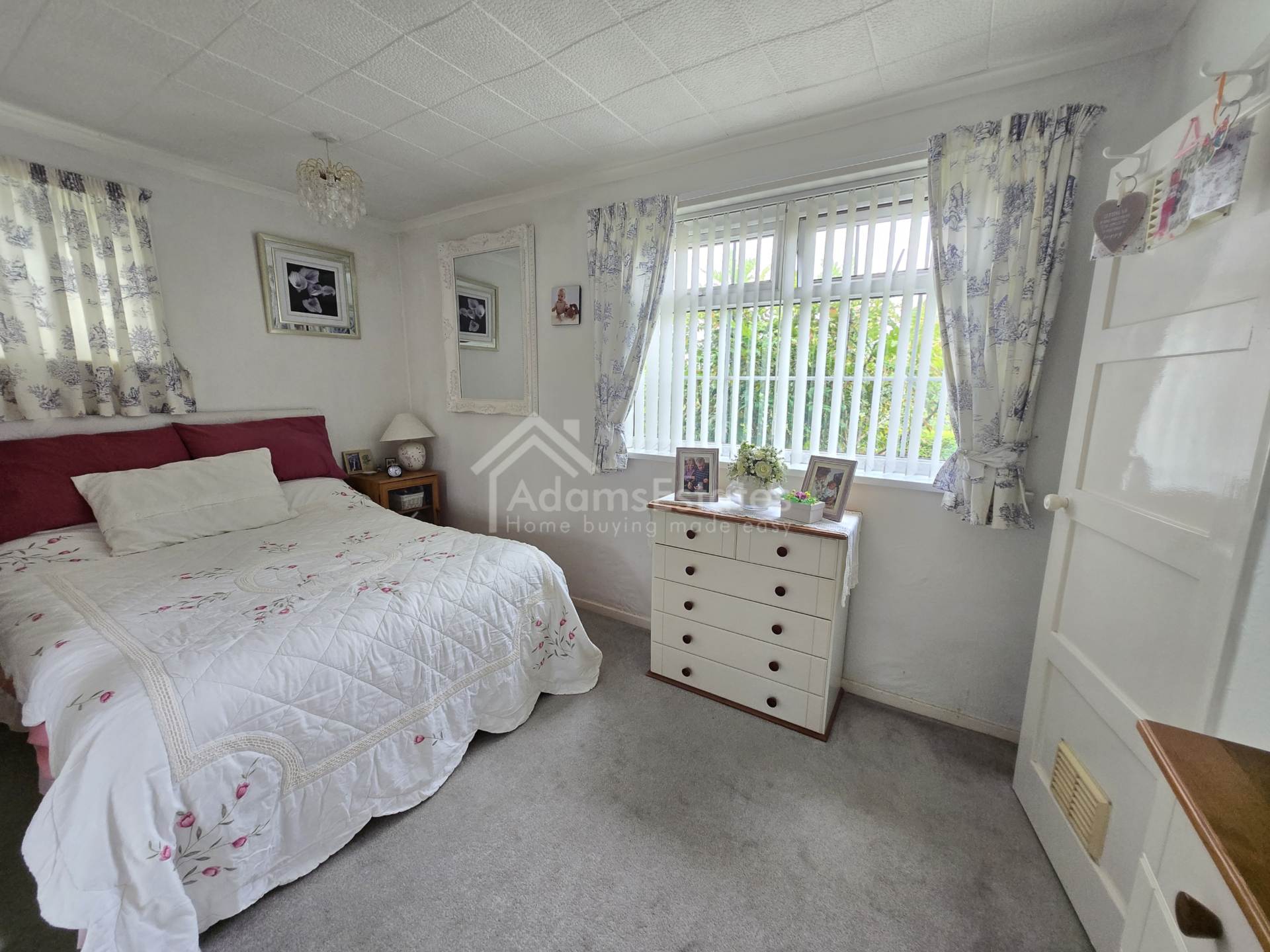 Edge View, Dewsbury, Image 4