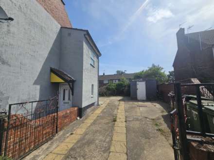 Doncaster Road, Knottingley, Image 3