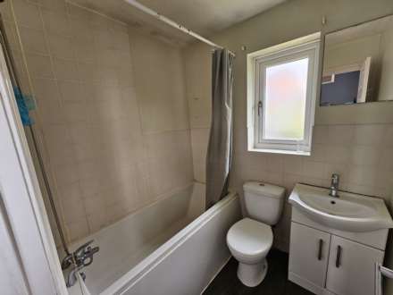 Maizebrook, Dewsbury, Image 7
