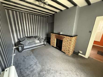 Bradford Road, Batley, Image 2