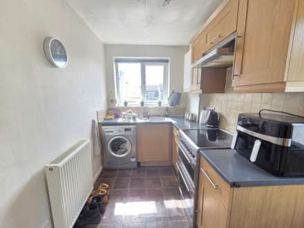 Eldon Street, Heckmondwike, Image 4