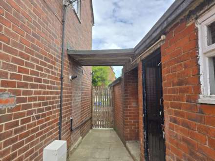 Moorcroft Road, Dewsbury, Image 15