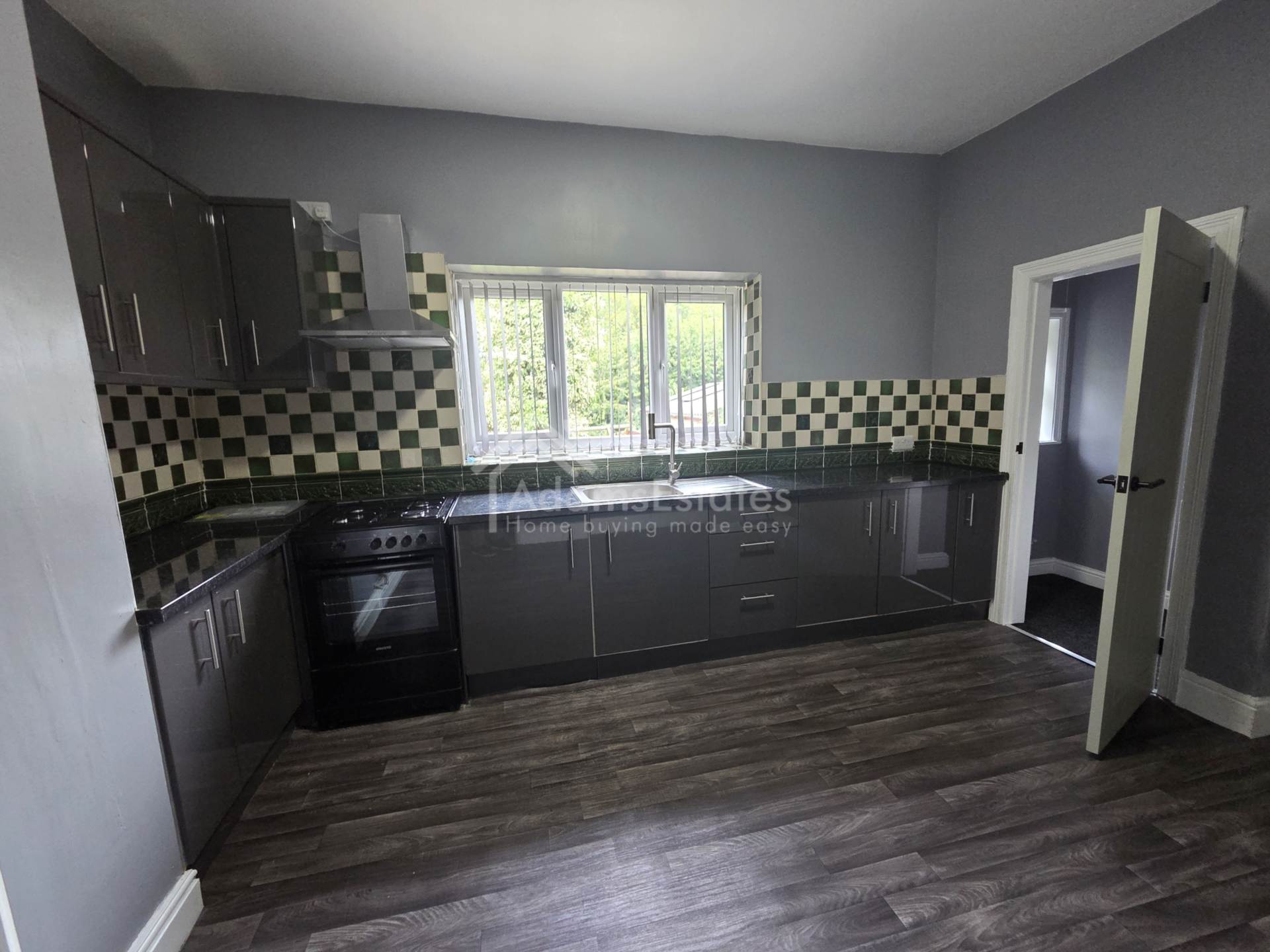 Lees Hall Road, Dewsbury, Image 3