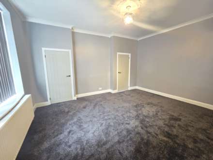 Lees Hall Road, Dewsbury, Image 2