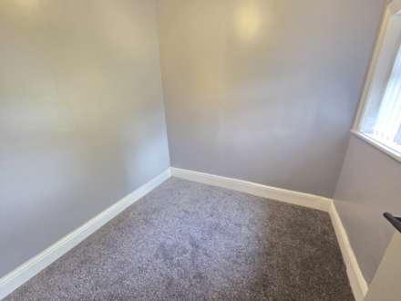 Lees Hall Road, Dewsbury, Image 7