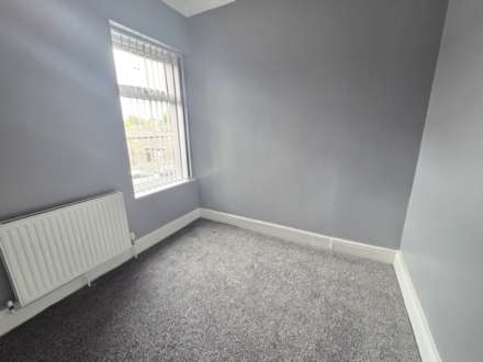 Lees Hall Road, Dewsbury, Image 8