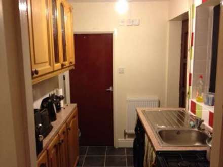 North View, Dewsbury, Image 7