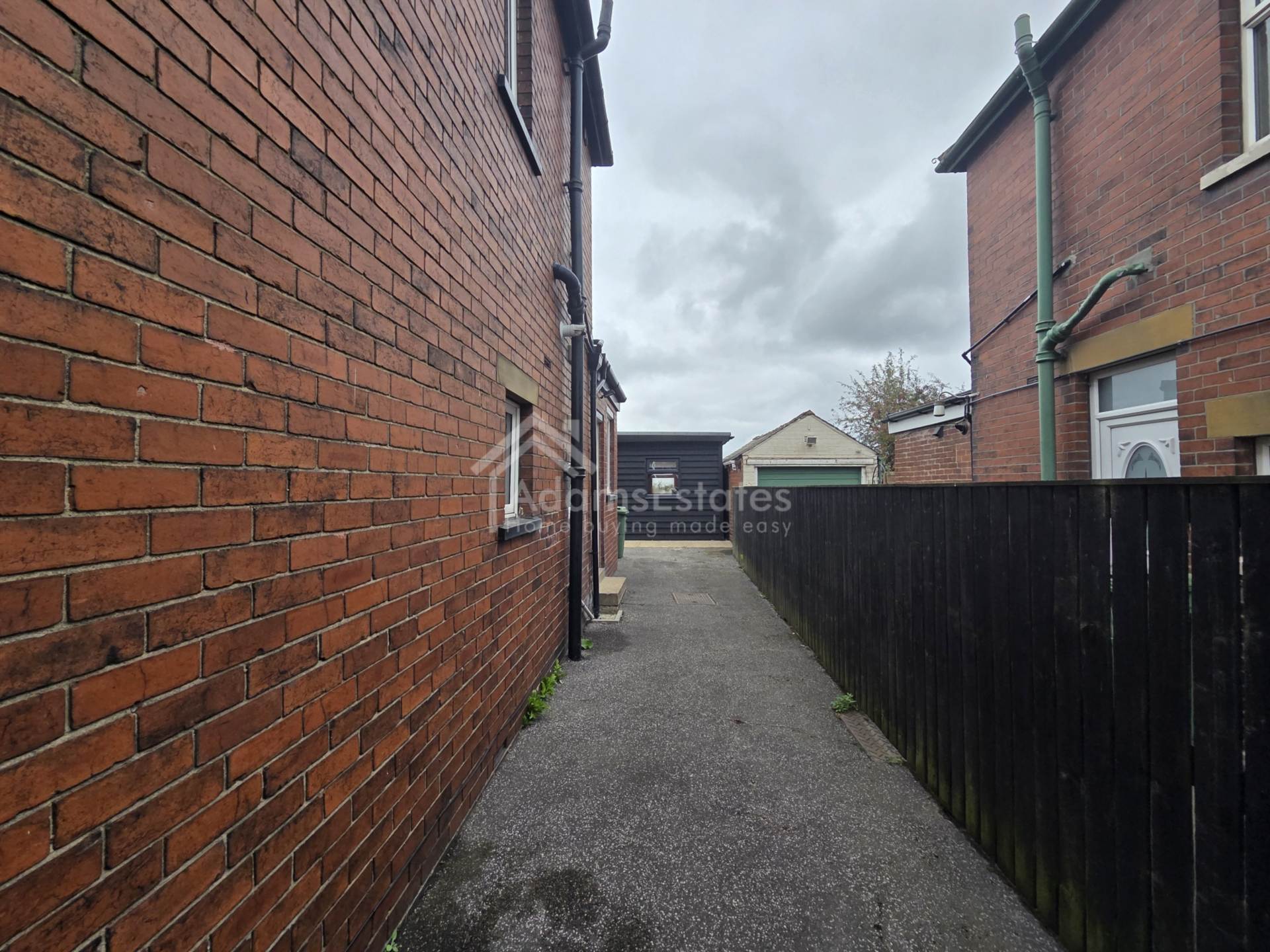 Leeds Road, Dewsbury, Image 13