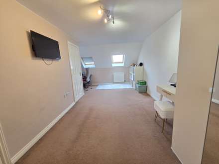 The Oval, Dewsbury, Image 15