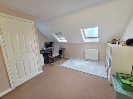 The Oval, Dewsbury, Image 16