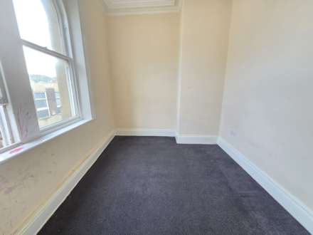Daisy Hill, Dewsbury, Image 3