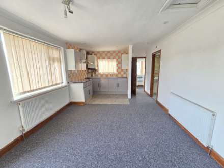 High Street, Dewsbury, Image 4