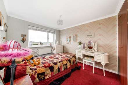 Nixon Close, Dewsbury, Image 10