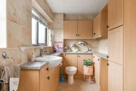 Nixon Close, Dewsbury, Image 9