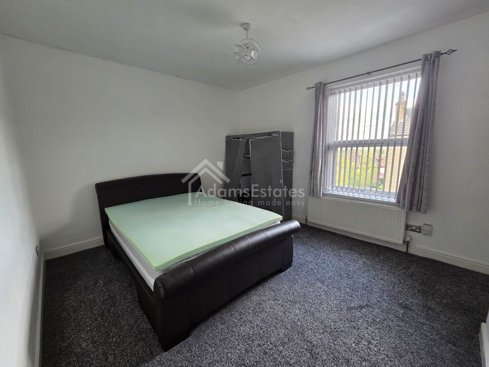 Lees Hall Road, Dewsbury, Image 5