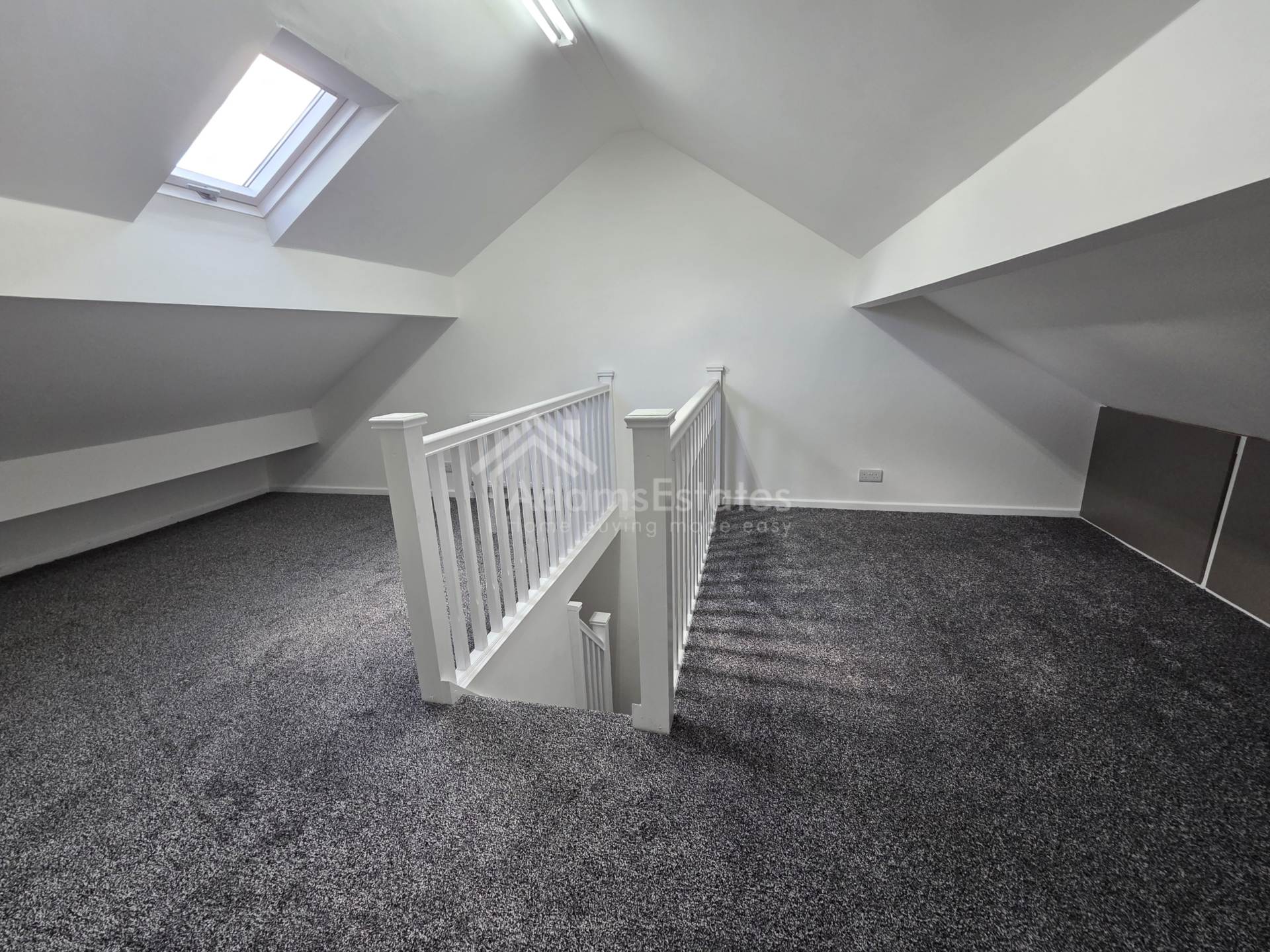 Lees Hall Road, Dewsbury, Image 8