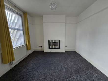 Lees Hall Road, Dewsbury, Image 2