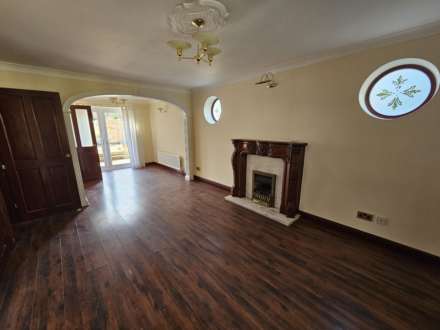 Nook Green, Dewsbury, Image 2