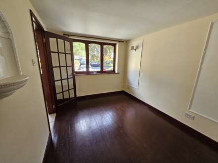 Nook Green, Dewsbury, Image 6