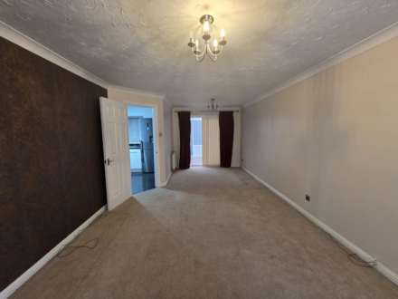 Millwater Avenue, Dewsbury, Image 5