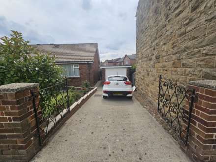 Soothill Lane, Batley, Image 17