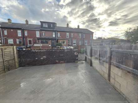 Lees Hall Road, Dewsbury, Image 8