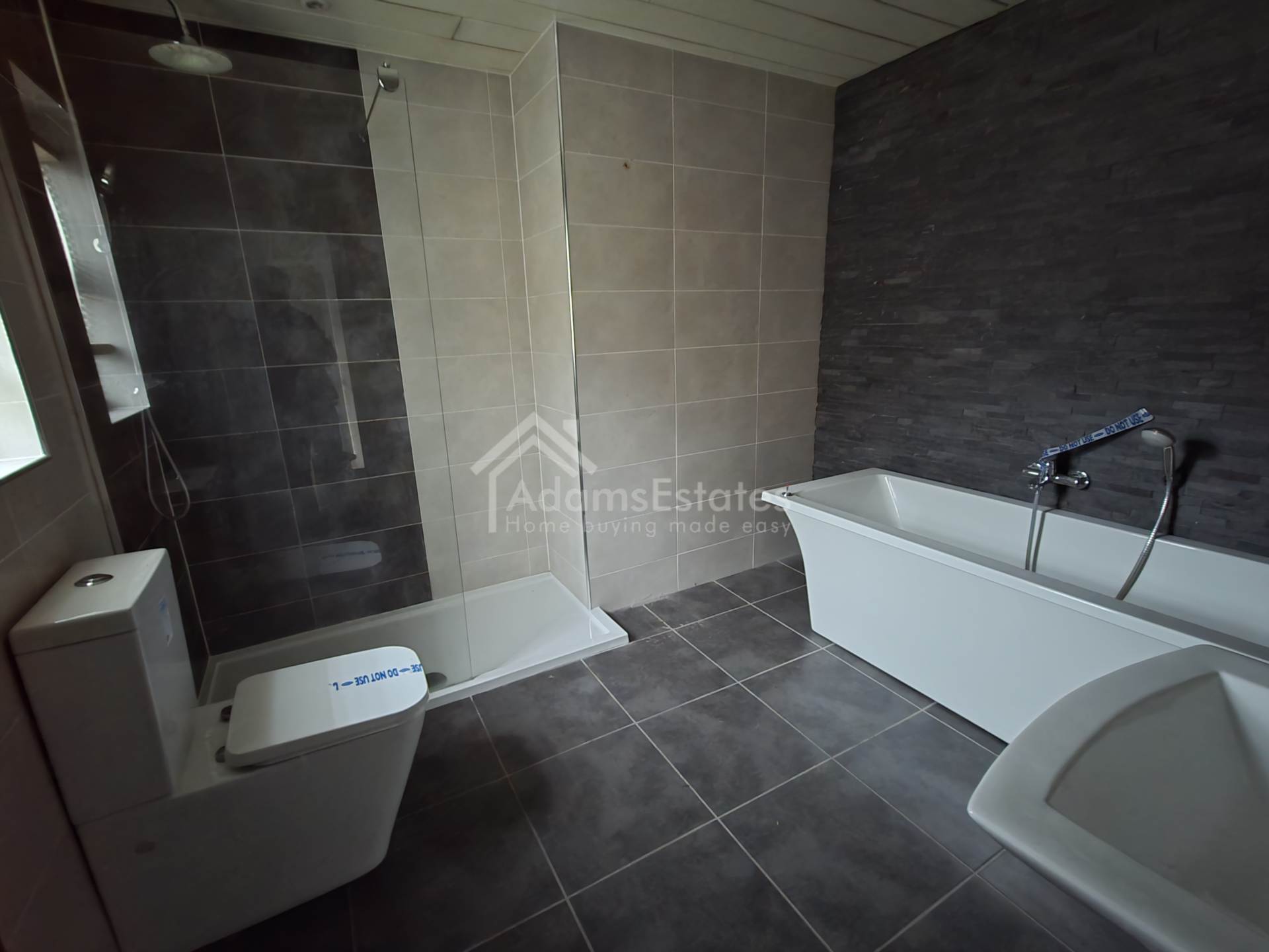 Church Street, Heckmondwike, Image 4