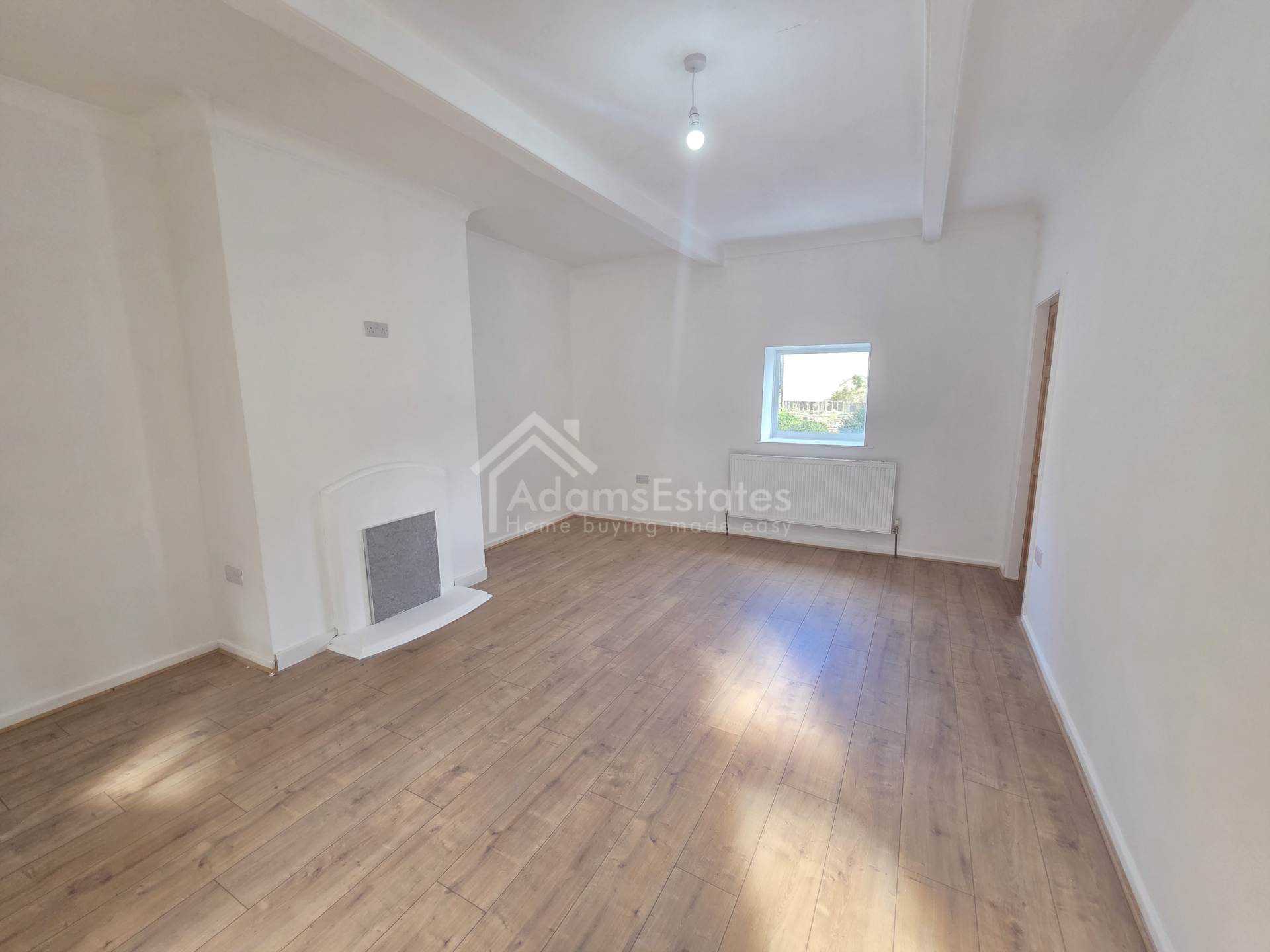 Track Mount, Batley, Image 2