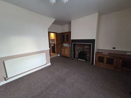 Carlinghow Hill, Batley, Image 3