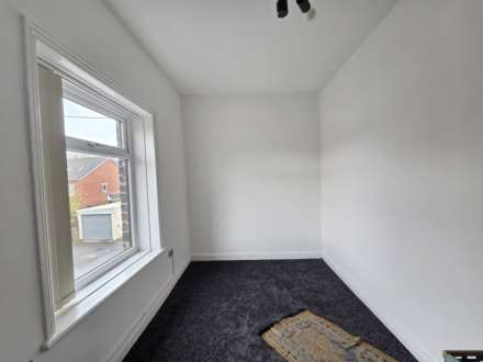 Brewery Lane, Dewsbury, Image 2