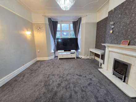 Northfield Road, Dewsbury, Image 13