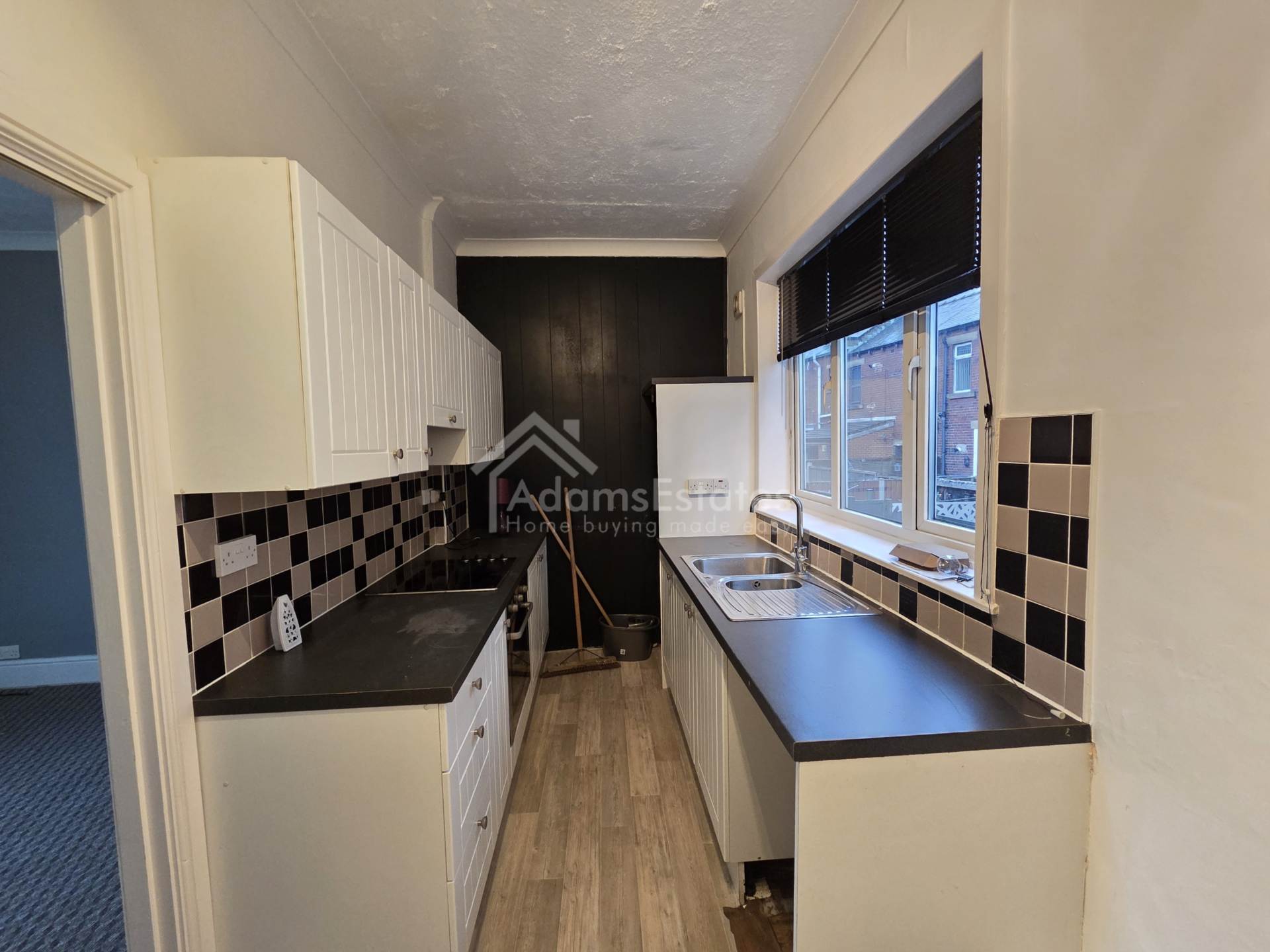 Chickenley Lane, Dewsbury, Image 3