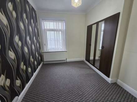 Chickenley Lane, Dewsbury, Image 5