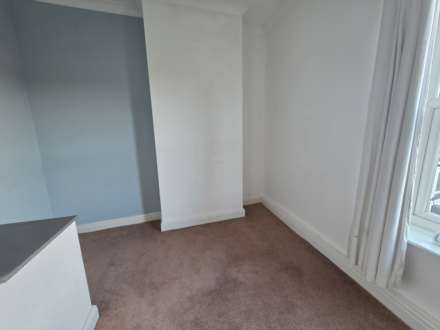 Healey Lane, Batley, Image 4