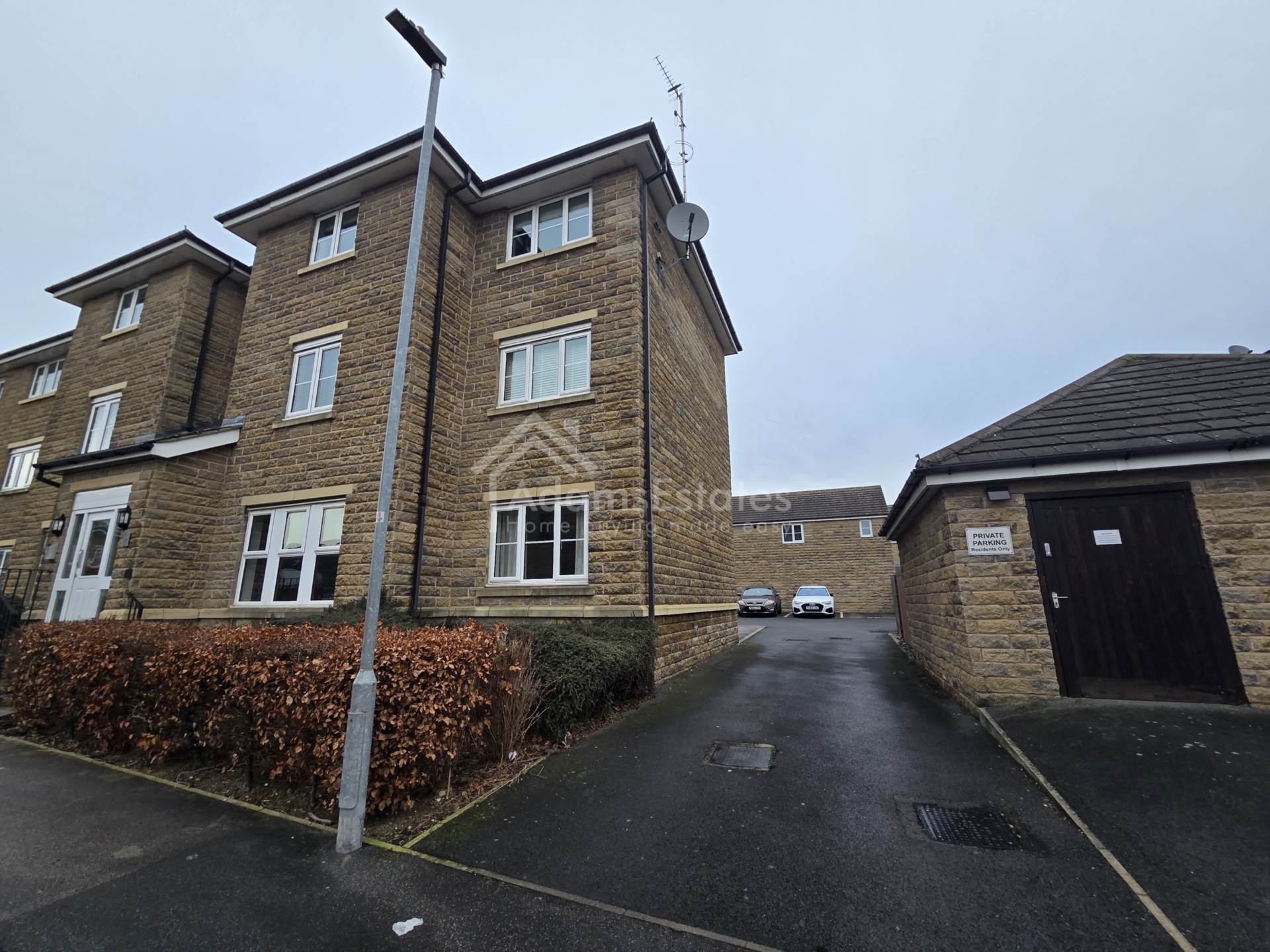 Highfield Chase, Dewsbury, Image 2