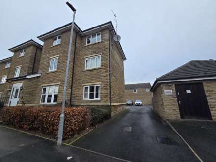 Highfield Chase, Dewsbury, Image 2