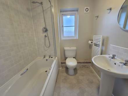 Highfield Chase, Dewsbury, Image 5