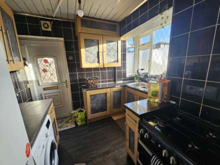 Chapel Avenue, Heckmondwike, Image 4