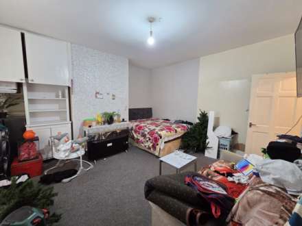 Garden Terrace, Dewsbury, Image 3