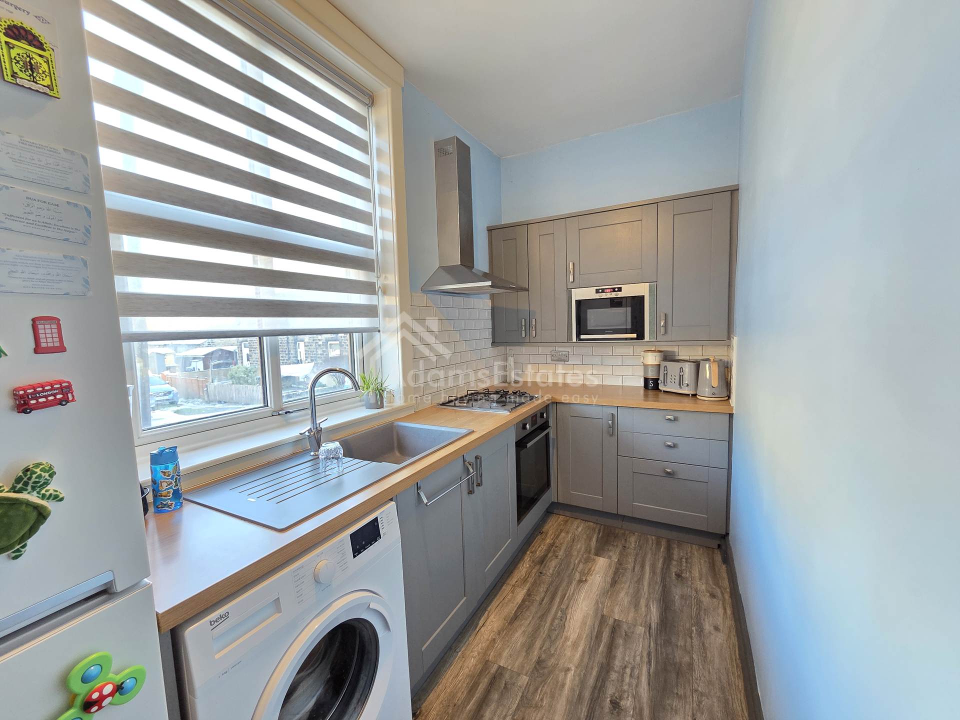 Lees Hall Road, Dewsbury, Image 3