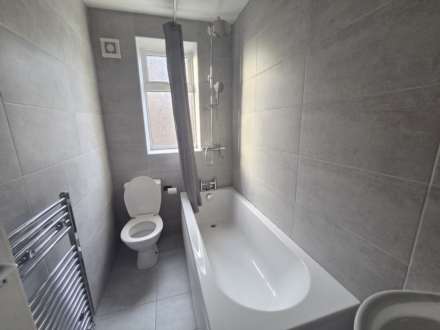 Selbourne Rd, Dewsbury, Image 5