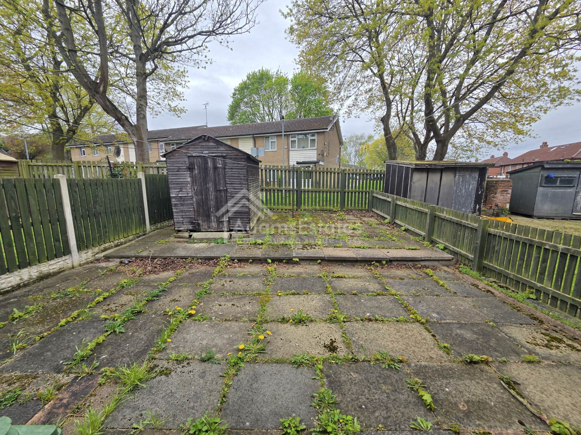 Lees Holm, Dewsbury, Image 8