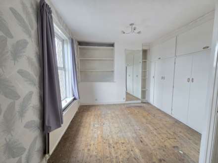 Lees Hall Road, Dewsbury, Image 5